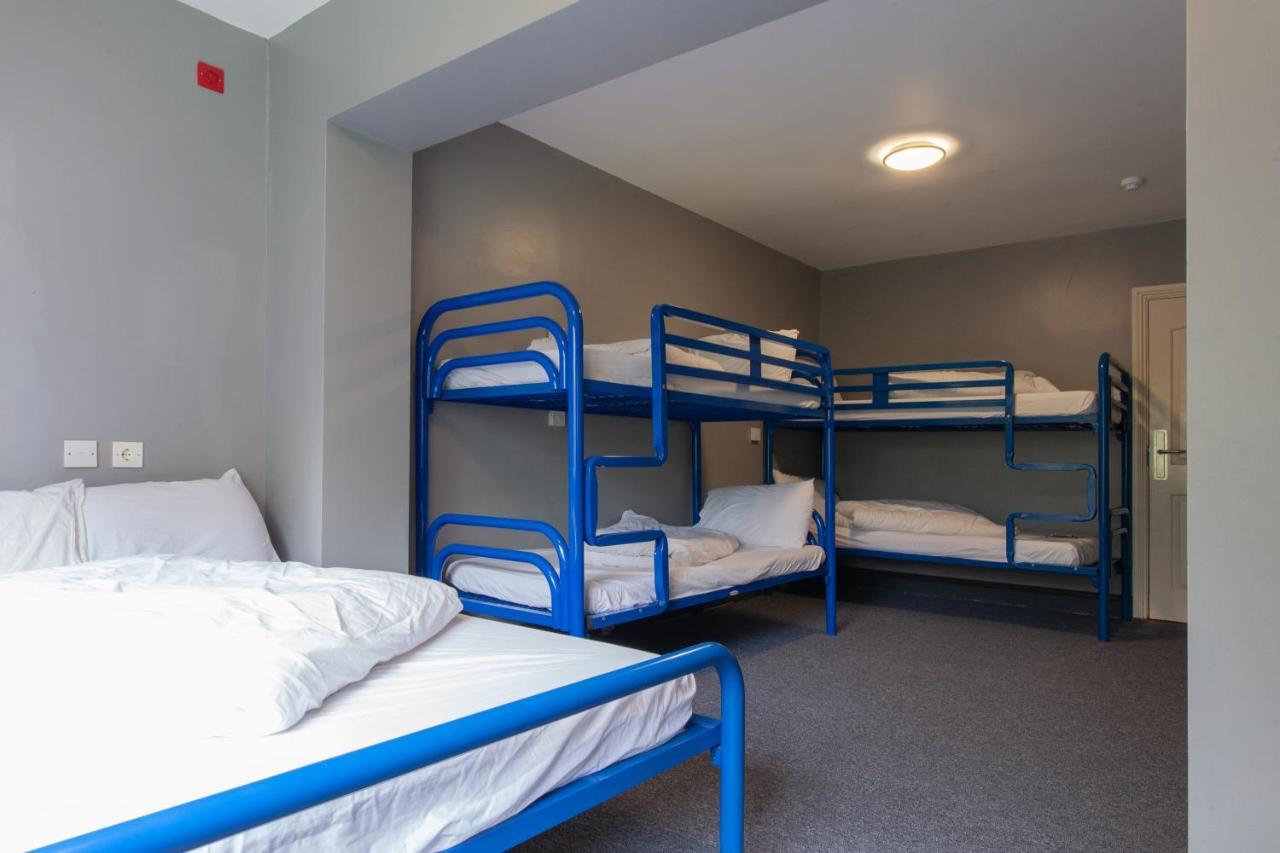 The Burren Hostel - Sleepzone Lisdoonvarna Esterno foto