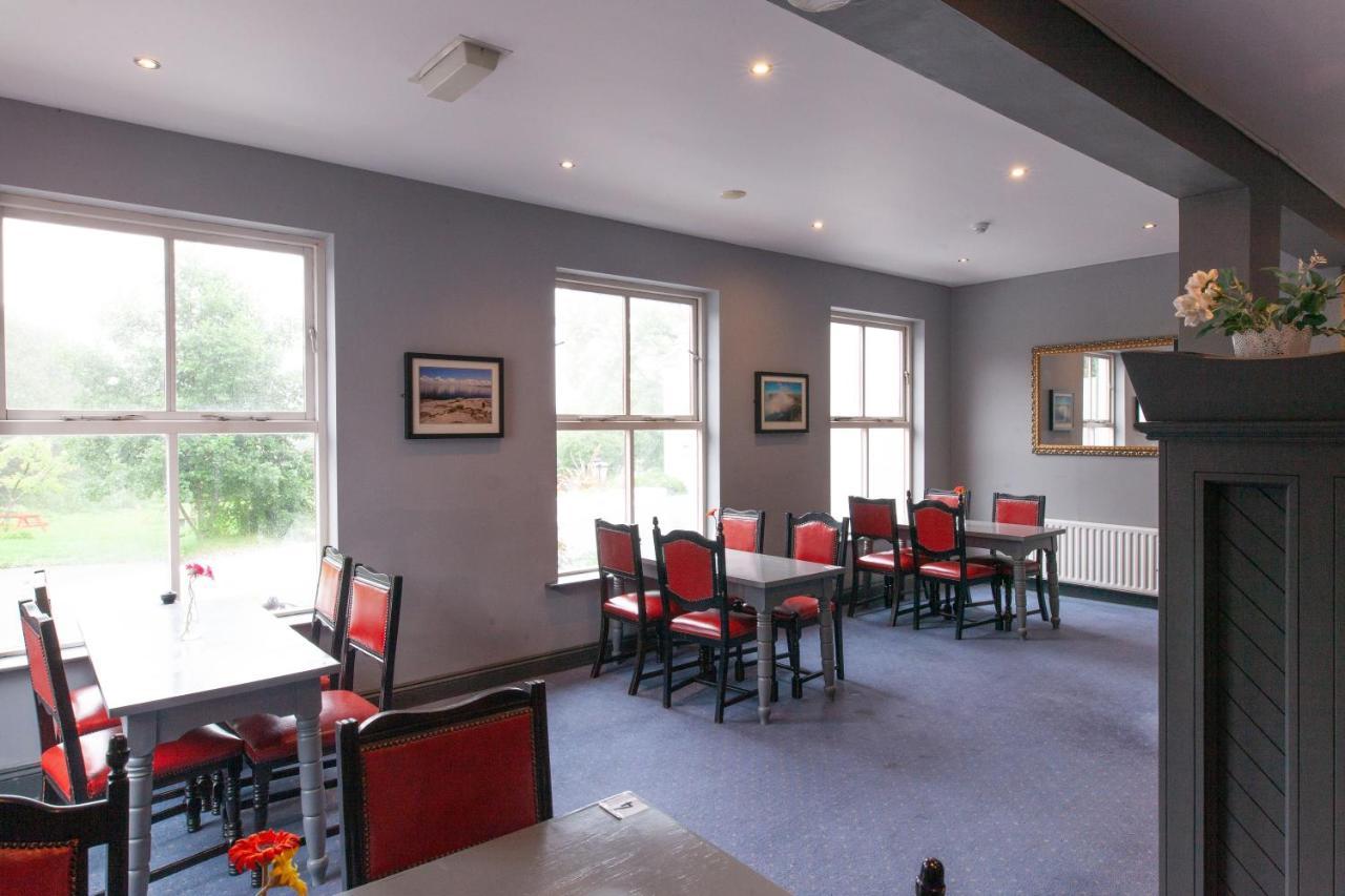 The Burren Hostel - Sleepzone Lisdoonvarna Esterno foto