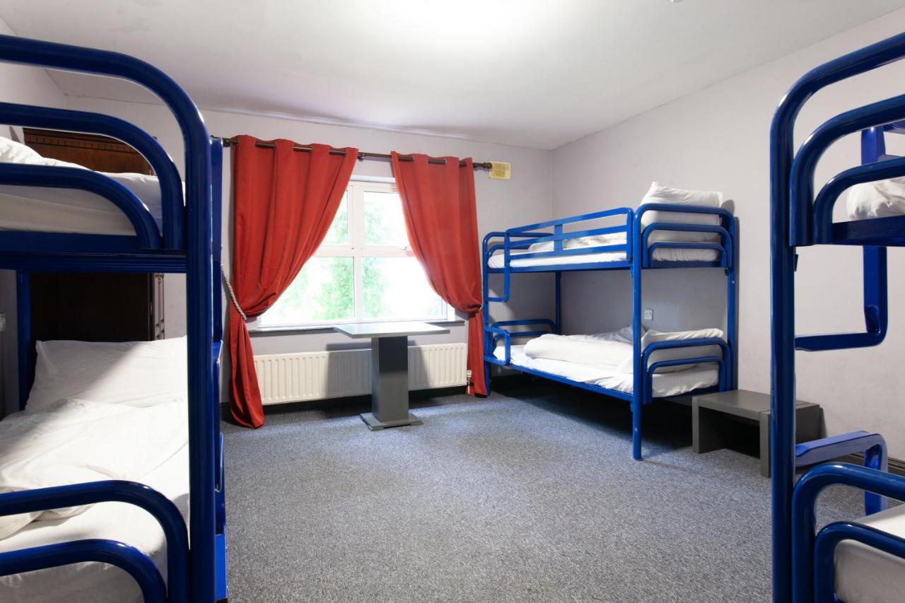 The Burren Hostel - Sleepzone Lisdoonvarna Esterno foto